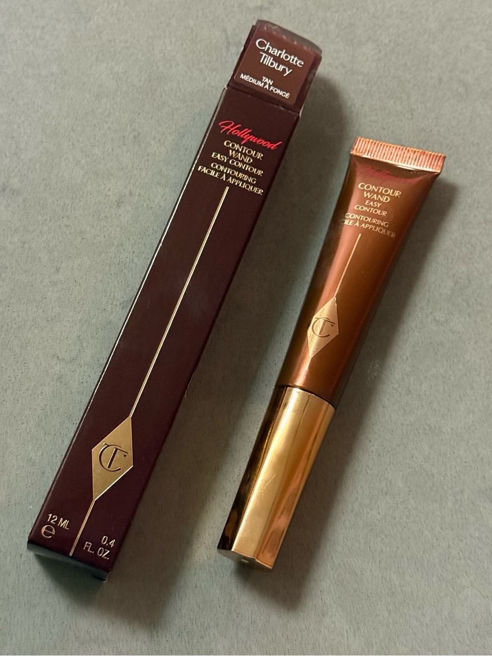 Charlotte Tilbury Hollywood Contour Wand Medium Tan
